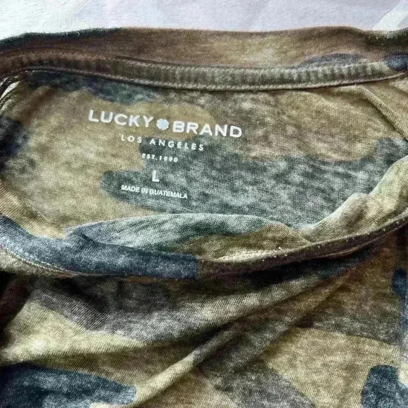 ✨Lucky size large tee camo lightweight - Picture 5 of 5